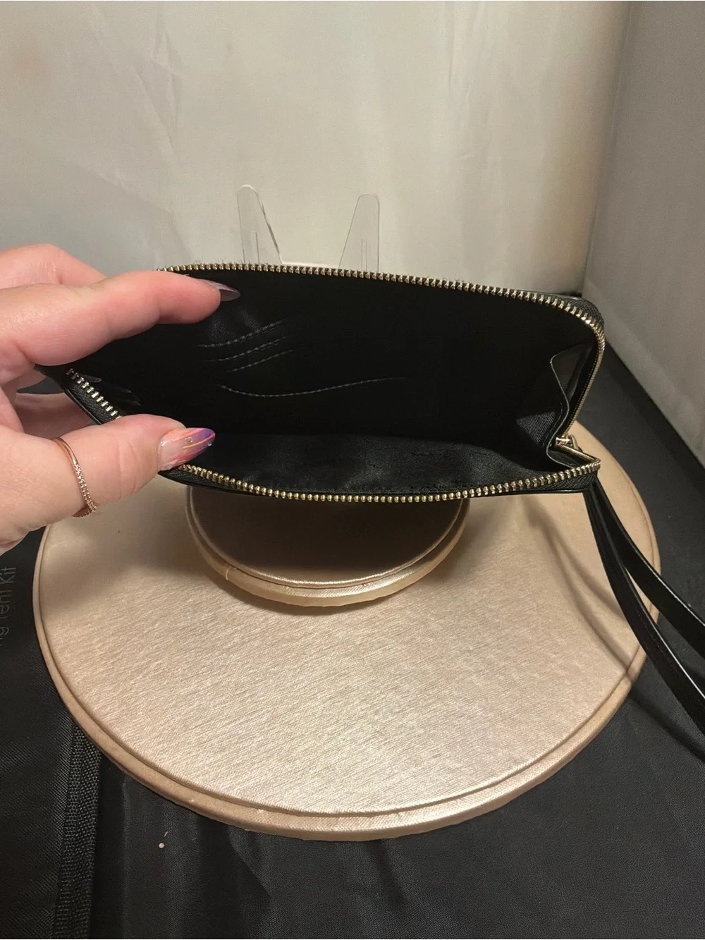 kate spade Staci medium L Zip Black Leather Wristlet